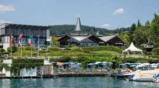 Falkensteiner Schlosshotel Velden